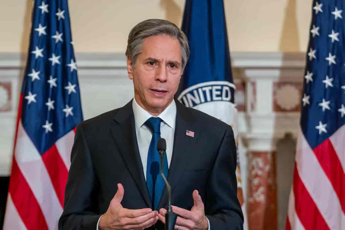 Blinken pledges unwavering US support to Ukraine during surprise visit to Kyiv