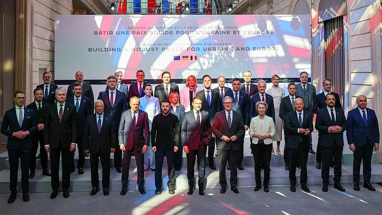 ‘Coalition of the willing’ to discuss Ukraine with Trump at “critical moment” for peace