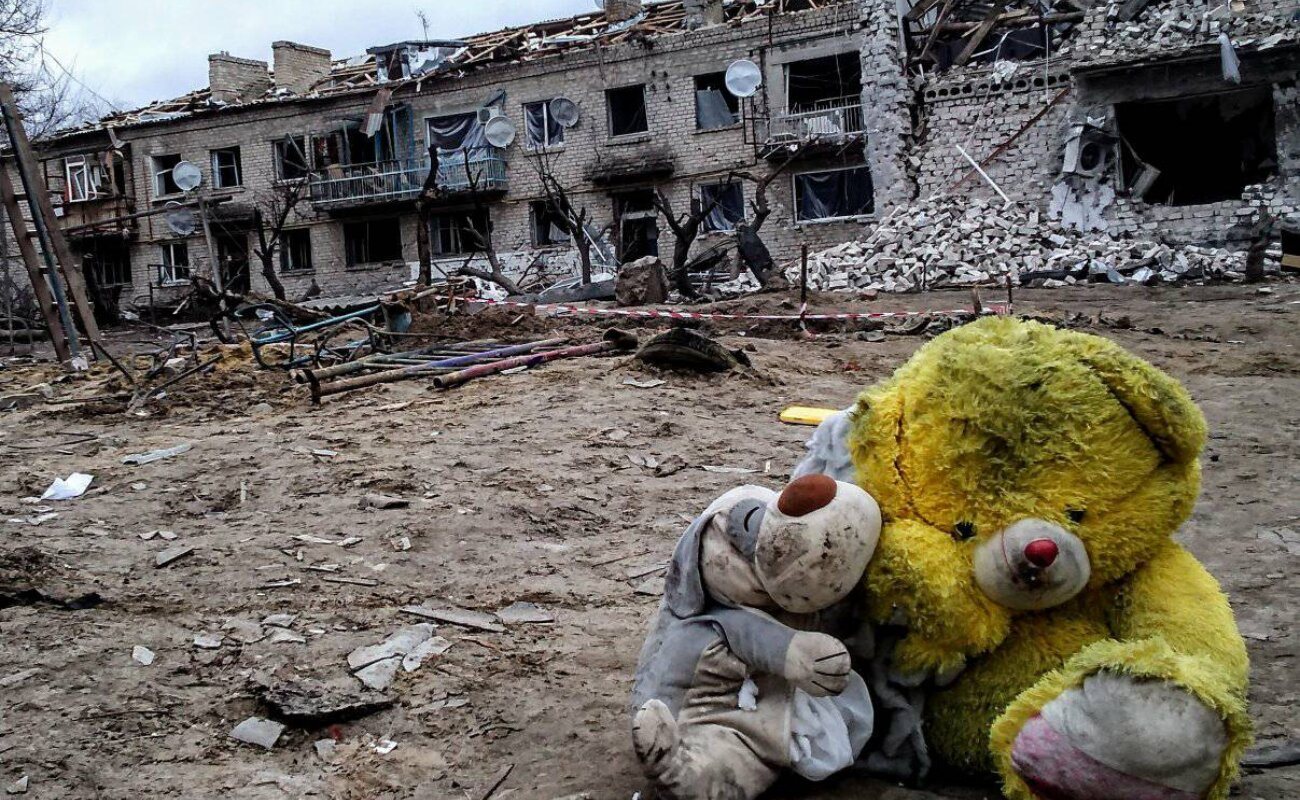 A family of three killed in Russian strike on Zaporizhzhia