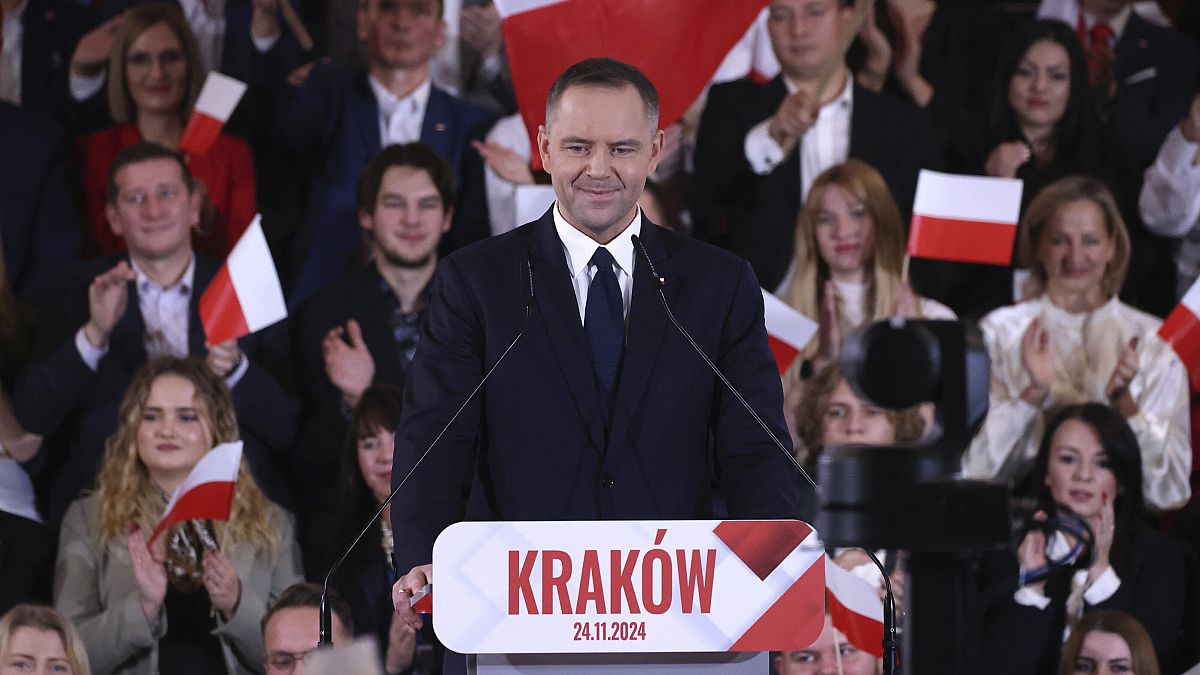 Conservative candiate wins presidential election in Poland