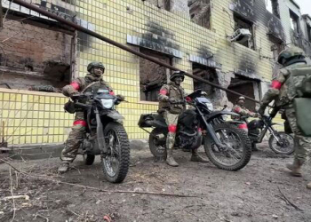 Hundreds of Russian troops advance to embattled Pokrovsk on motorbikes, light vehicles